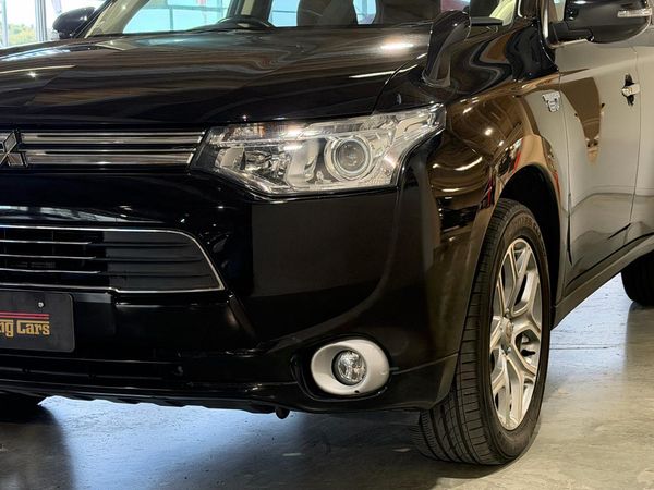 2013 Mitsubishi Outlander PHEV-G Safety Package Carousel 2