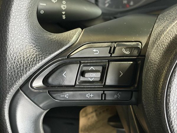 2021 Toyota Yaris Hybrid X Carousel 7