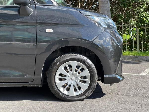 2017 Toyota Tank XS Carousel 2