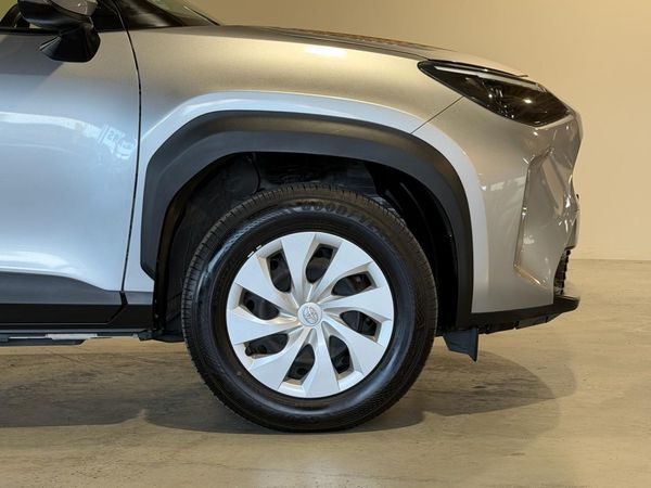 2021 Toyota Yaris Cross HYBRID-X Carousel 2