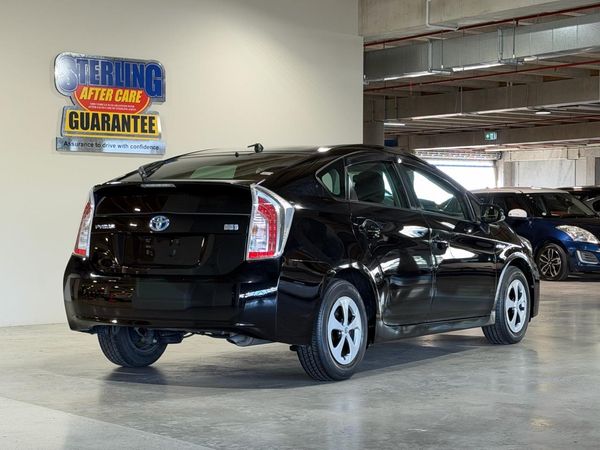 2015 Toyota Prius S -Grade Carousel 17