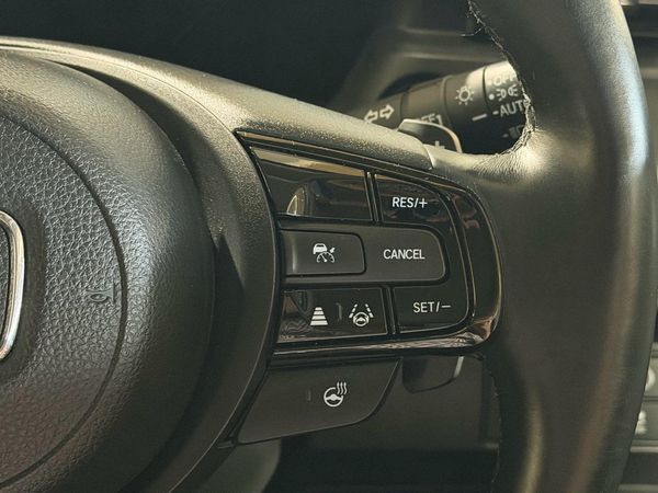 2021 Honda Vezel E:HEV Z Carousel 8