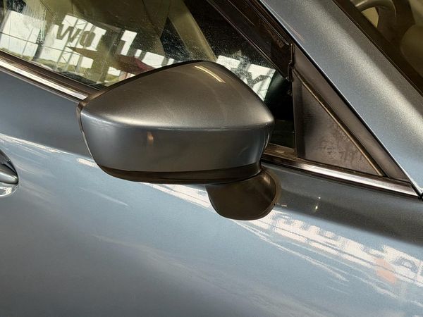 2014 Mazda Axela Hybrid S-L Package Carousel 3