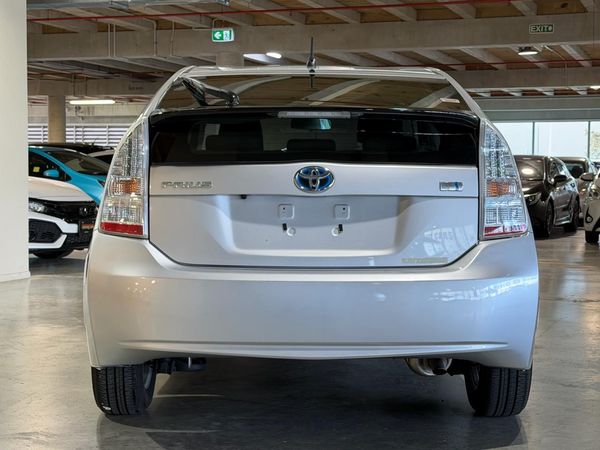 2012 Toyota Prius S -Grade Carousel 16