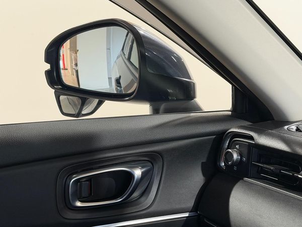 2021 Honda Vezel E:HEV Z Carousel 4