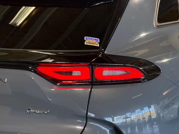 2023 Toyota Crown SPORT-HYBRID Carousel 10