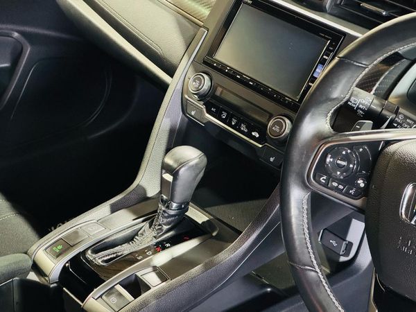 2019 Honda Civic Hatchback Carousel 4