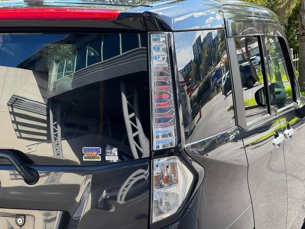 2017 Toyota Tank XS Carousel 1