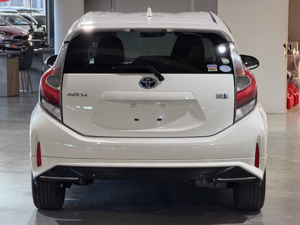2018 Toyota Aqua "S Grade" Carousel 15
