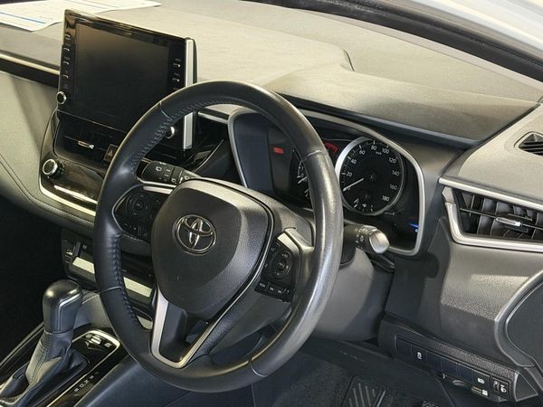 2021 Toyota Corolla Touring Hybrid-S Carousel 6
