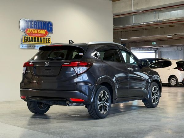 2014 Honda Vezel Hybrid Z Carousel 17