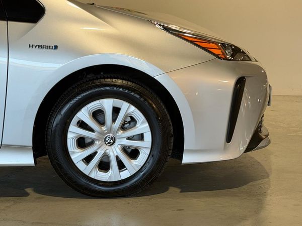 2020 Toyota Prius S -Grade Carousel 2