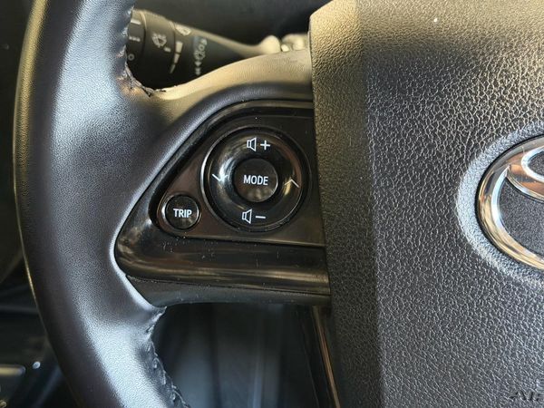 2021 Toyota Prius S -Grade Carousel 7