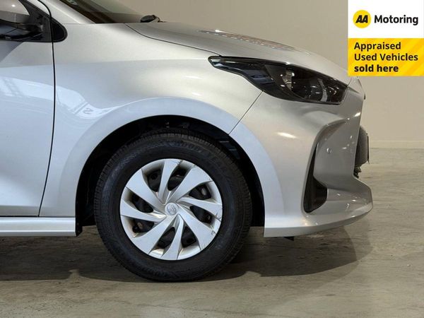 2021 Toyota Yaris Hybrid X Carousel 2