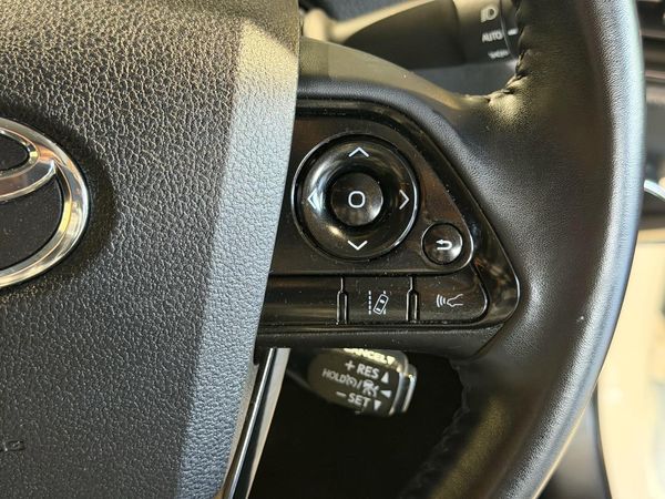 2021 Toyota Prius S -Grade Carousel 8
