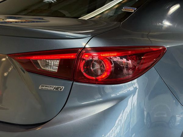 2014 Mazda Axela Hybrid S-L Package Carousel 18