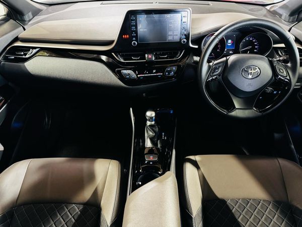 2020 Toyota C-HR (G-T)-Grade Carousel 10