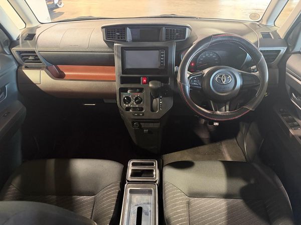 2018 Toyota Tank XS Carousel 5