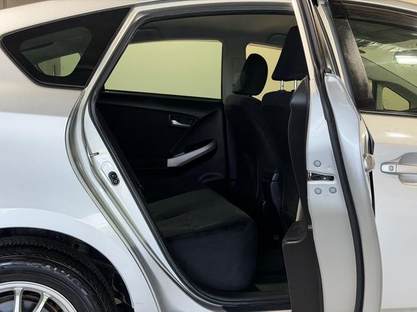 2012 Toyota Prius S -Grade Carousel 10