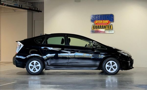 2015 Toyota Prius S -Grade Carousel 1