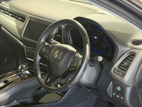 2014 Honda Vezel Hybrid Z Carousel 6