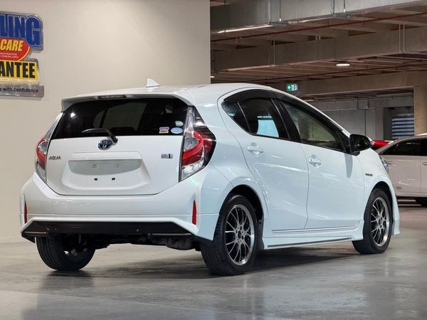 2018 Toyota Aqua "S Grade" Carousel 16