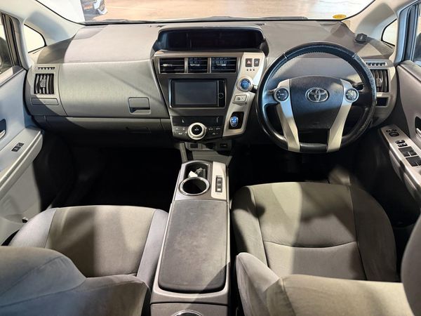 2013 Toyota Prius ALPHA S-TOURING Carousel 5