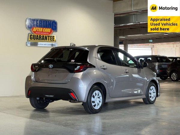 2021 Toyota Yaris Hybrid X Carousel 17
