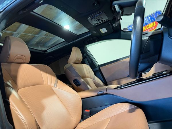 2023 Toyota Crown SPORT-HYBRID Carousel 5