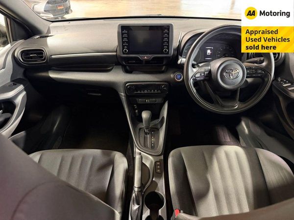 2021 Toyota Yaris Hybrid X Carousel 5