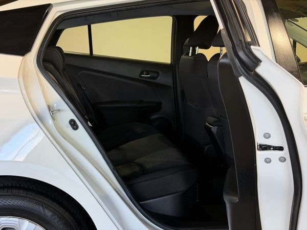 2021 Toyota Prius S -Grade Carousel 10