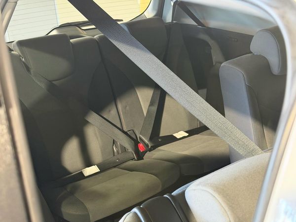 2013 Toyota Prius ALPHA S-TOURING Carousel 12