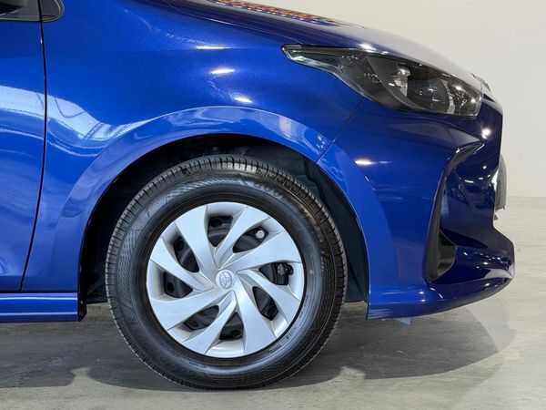 2021 Toyota Yaris Hybrid X Carousel 2