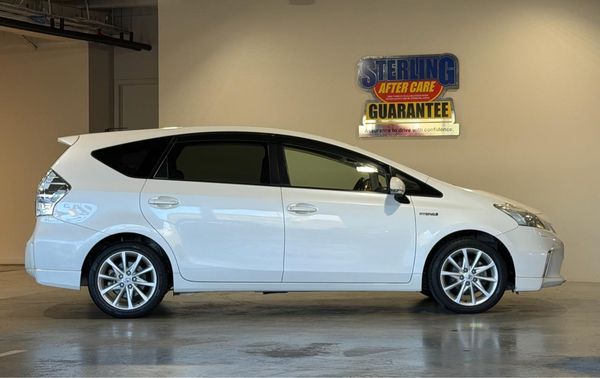 2013 Toyota Prius ALPHA S-TOURING Carousel 1