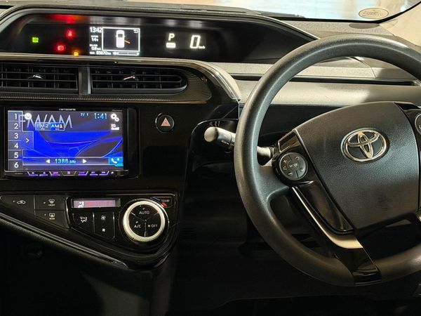 2018 Toyota Aqua "S Grade" Carousel 4