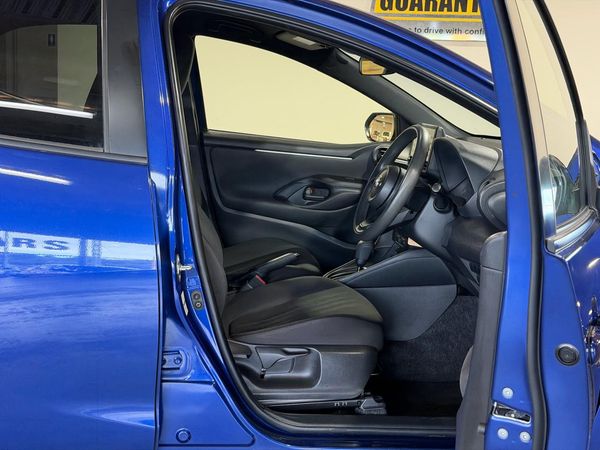 2021 Toyota Yaris Hybrid X Carousel 9