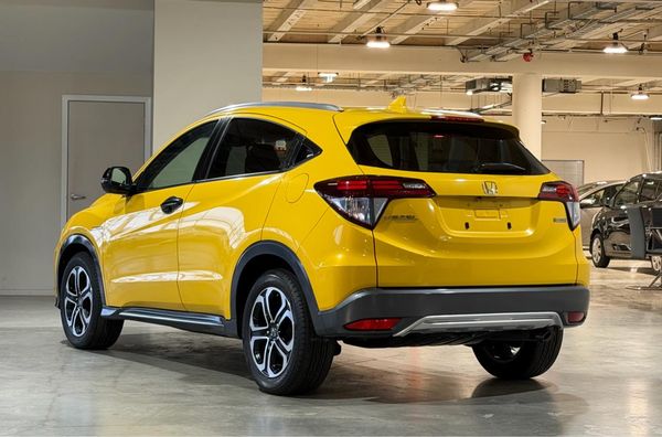 2017 Honda Vezel Sensing Brilliant Style ED Carousel 15
