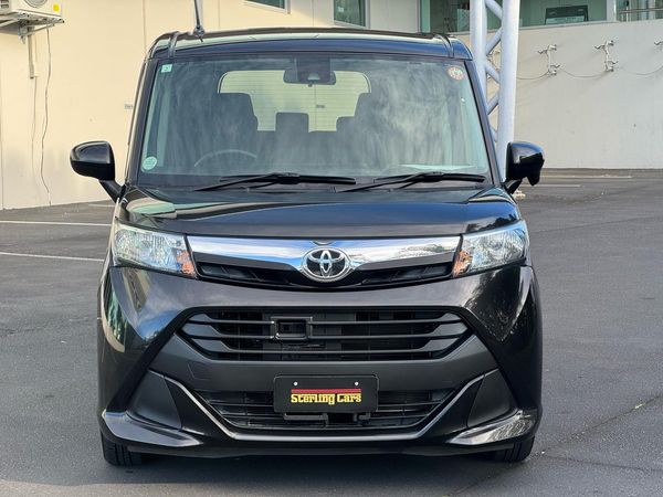 2017 Toyota Tank XS Carousel 10
