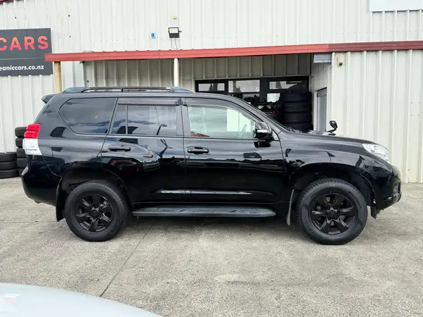 2012 Toyota Landcruiser PRADO Carousel 5