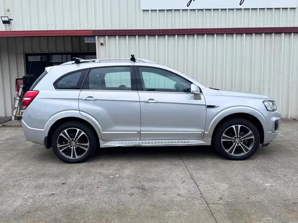 2016 Holden CAPTIVA LTZ V6 3.0P/4WD/6AT Carousel 5