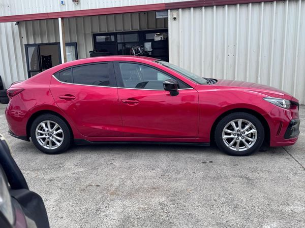 2014 Mazda Axela Carousel 5
