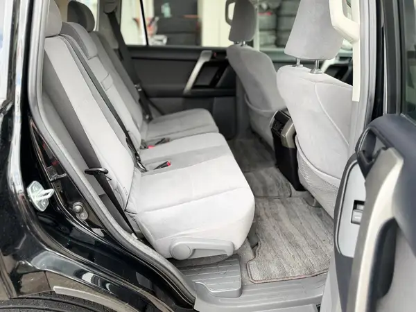 2012 Toyota Landcruiser PRADO Carousel 7