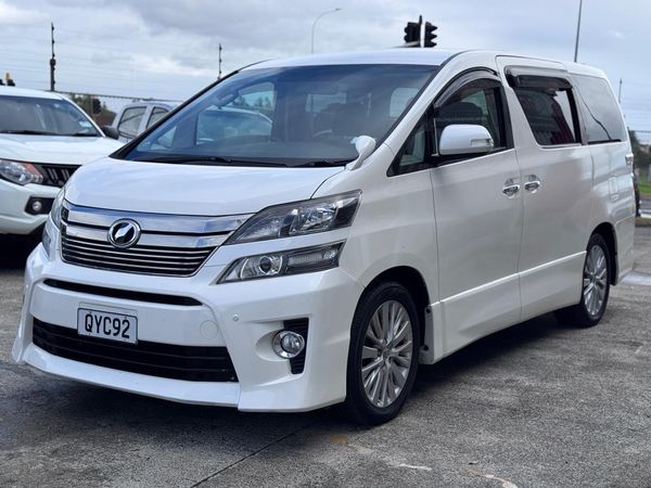 2013 Toyota Vellfire Carousel 2