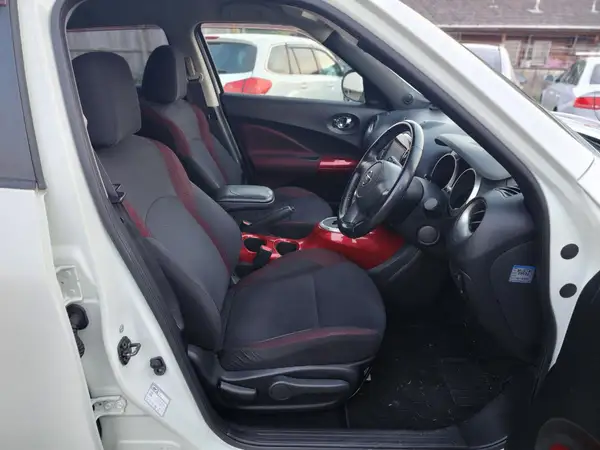 2012 Nissan JUKE Carousel 6