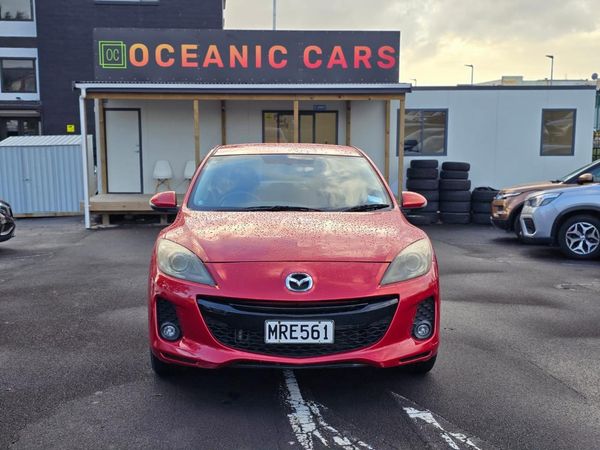 2013 Mazda Axela Carousel 1