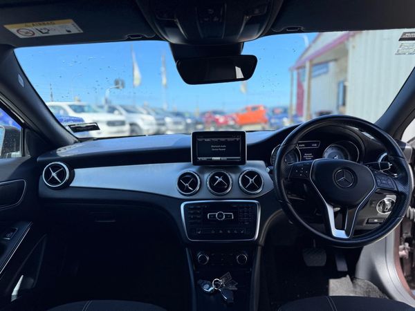 2015 Mercedes-Benz Gla180 Carousel 9