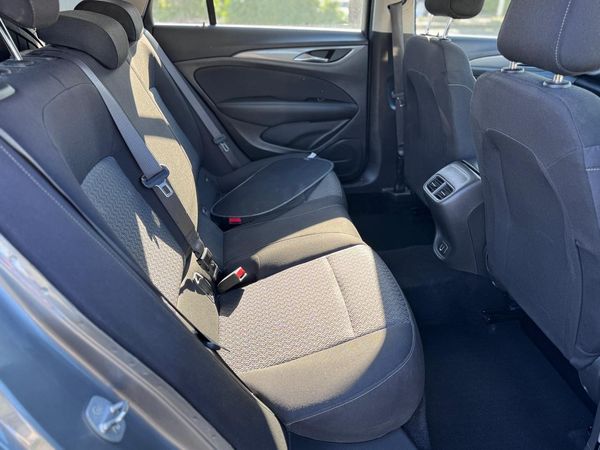2019 Holden Commodore LT WAGON 2.0PT/9AT Carousel 7