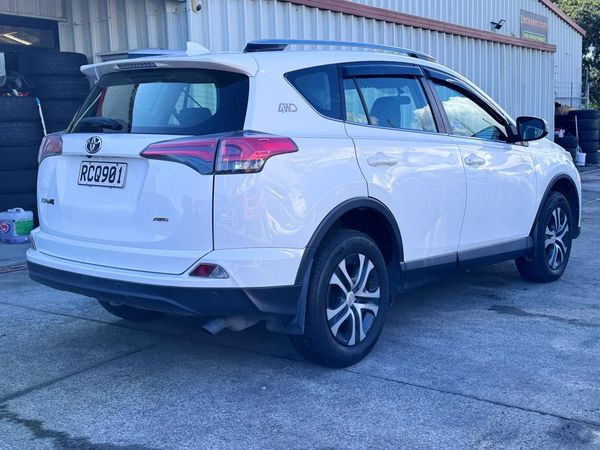 2017 Toyota Rav4 GX SUV 2.5p/4WD/6AT Carousel 4