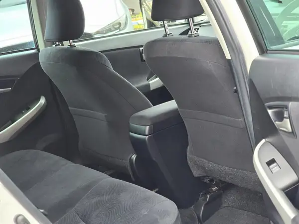 2014 Toyota PRIUS Carousel 7