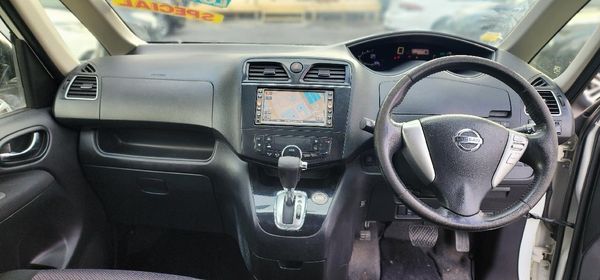 2012 Nissan Serena Petrol Carousel 9